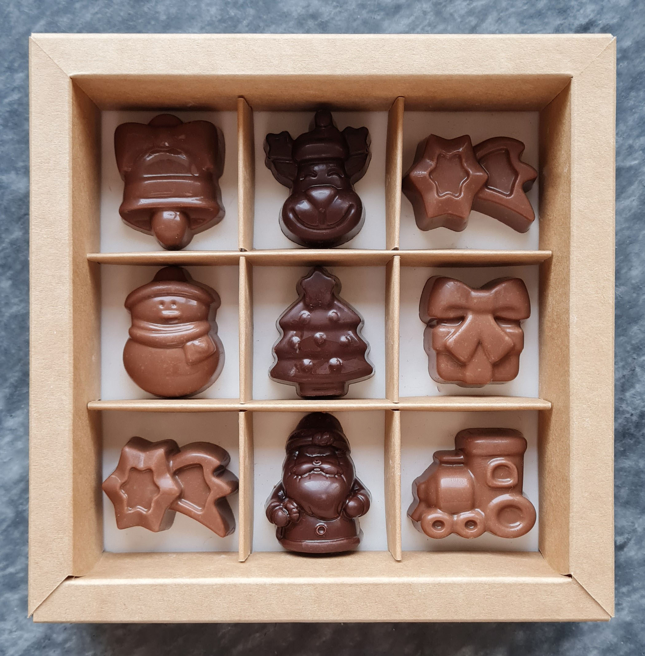 Yılbaşı Çikolataları Özel Seri 9'lu Kutu - Görsel 6