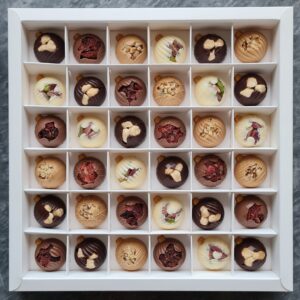 Çatlak Yılbaşı Süsleri 36'lı Kutu