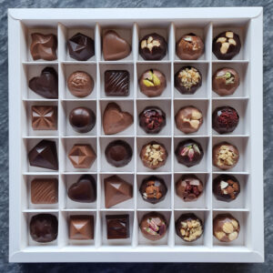 Dolgulu&Çatlak Spesiyal Çikolata 36'lı Kutu