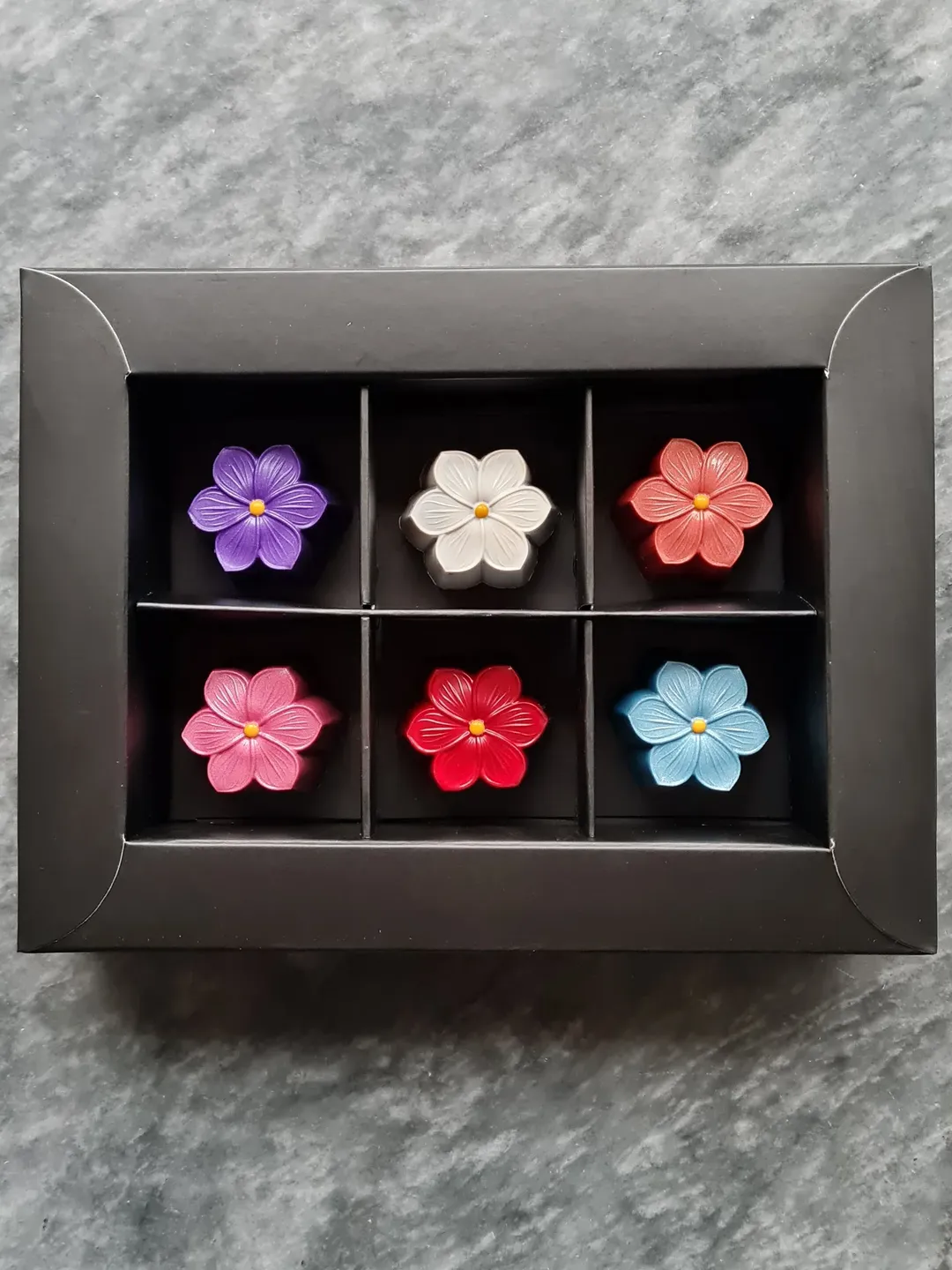 Çiçek Buketi 6’lı Kutu